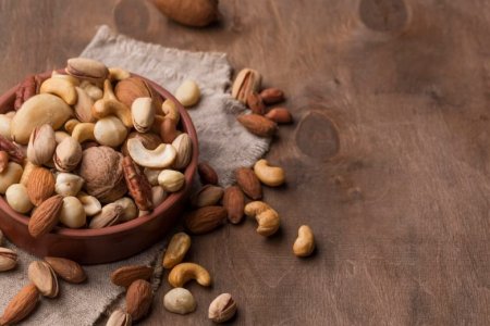 Ученые рассказали, помогают ли орехи при диабете второго типа