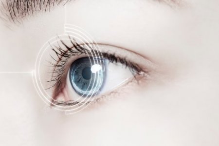 Офтальмолог Левина перечислила главные ошибки при ношении контактных линз