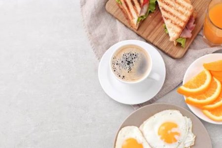 Диетолог Пегова рассказала секреты правильного завтрака