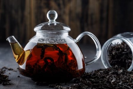 Диетологи назвали три вида чая для избавления от висцерального жира