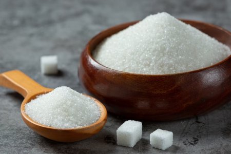 Врачи сообщили, что превышение максимальной суточной дозы сахара грозит развитием 83 патологий
