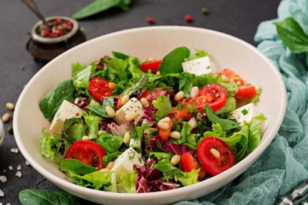 Терапевт Красикова рассказала рецепт самого полезного весеннего витаминного салата