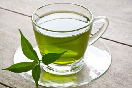 Диетолог Дюваль объяснила, кому не стоит пить зеленый чай