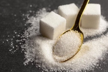Эндокринолог Гуреева назвала симптомы избытка сахара в организме